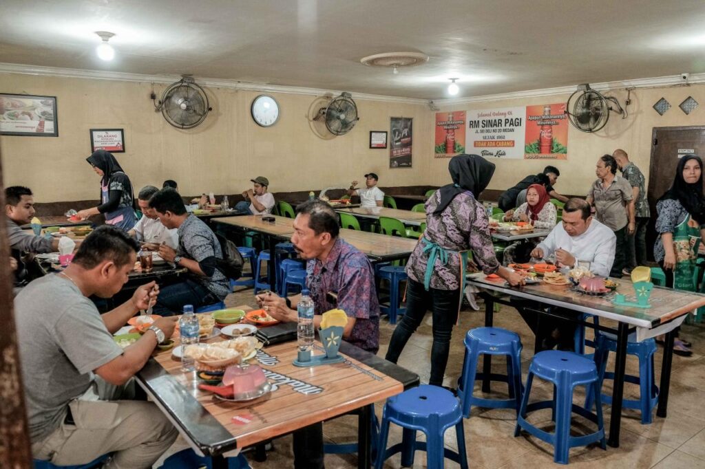 Ciri Khas Otentik Soto Rumah Makan Sinar Pagi Medan