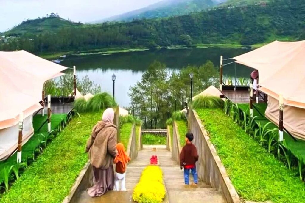 Bersantap Nikmat di The Heaven Resto and Glamping yang Sejuk