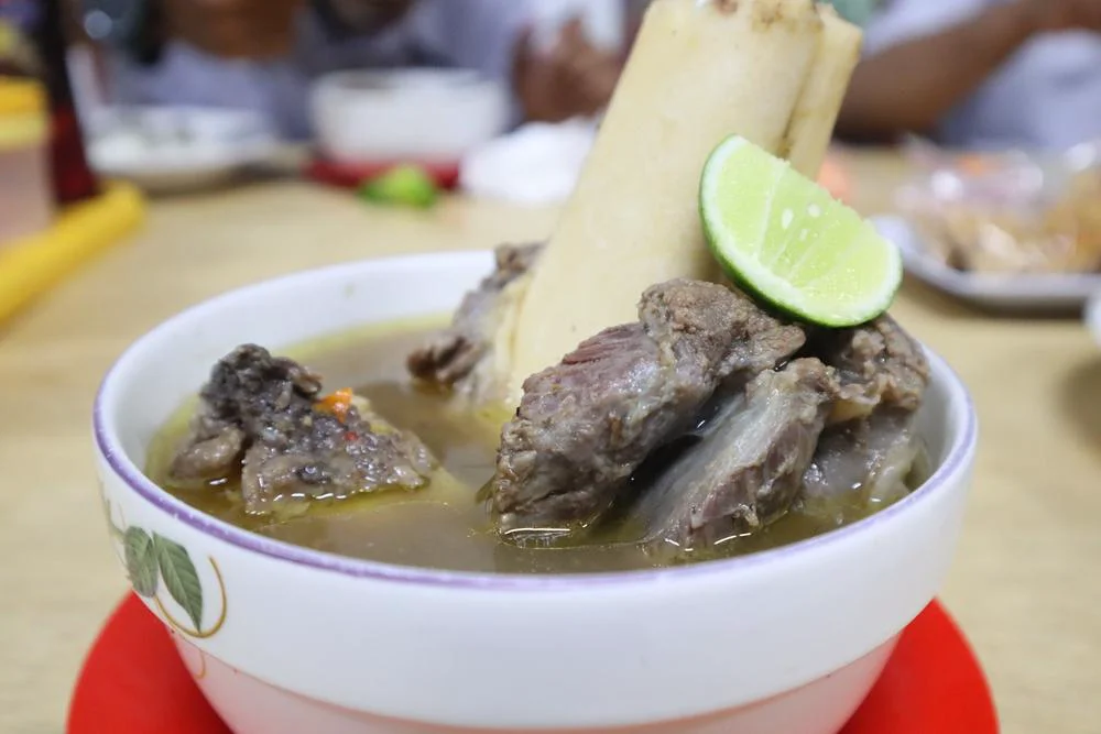 Cita Rasa Unik Sup Kaledo yang Selalu Bikin Kangen Kota Palu