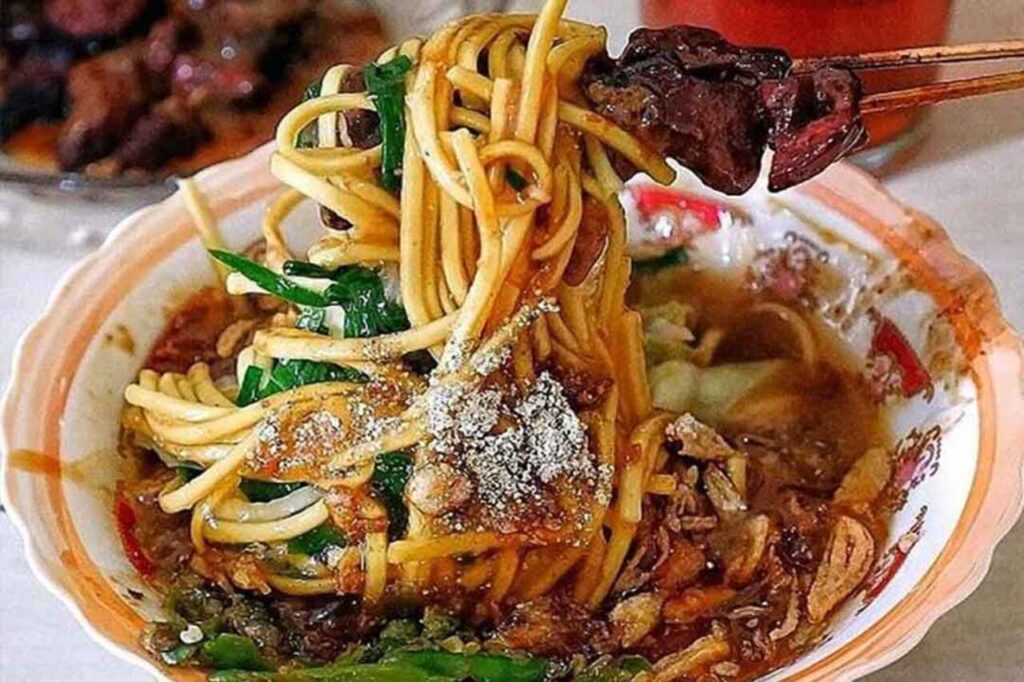 Buru Camilan Sore di Solo! Nasi Liwet dan Mie Ongklok Ini Paling Juara Rasanya