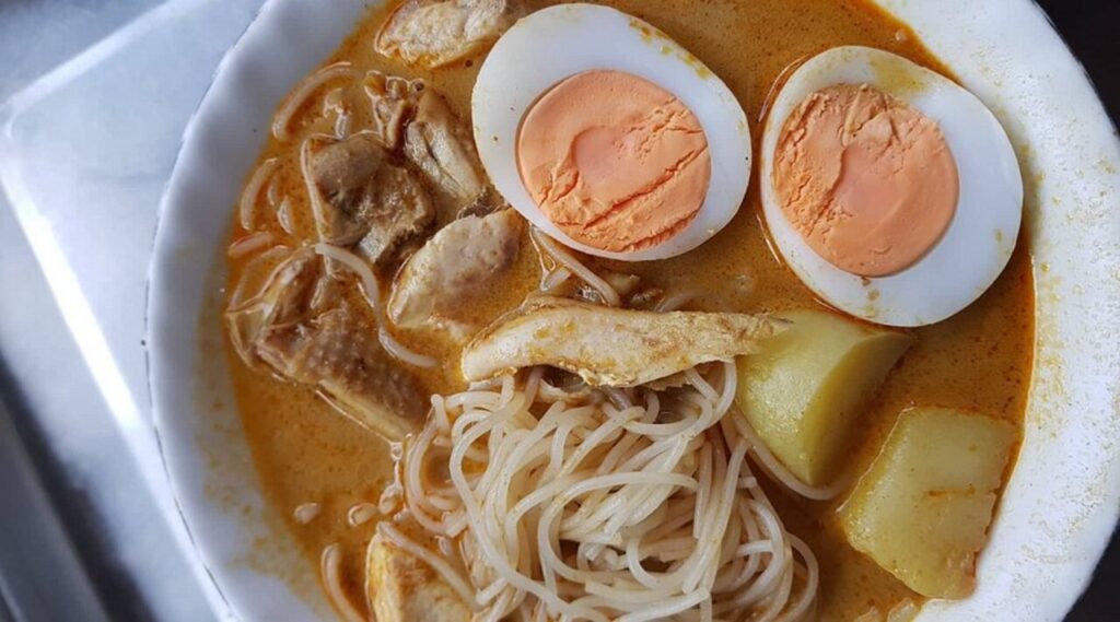 Kuliner Legendaris Medan! Rumah Makan Tabona Selalu Ramai Diburu Pecinta Kari Bihun