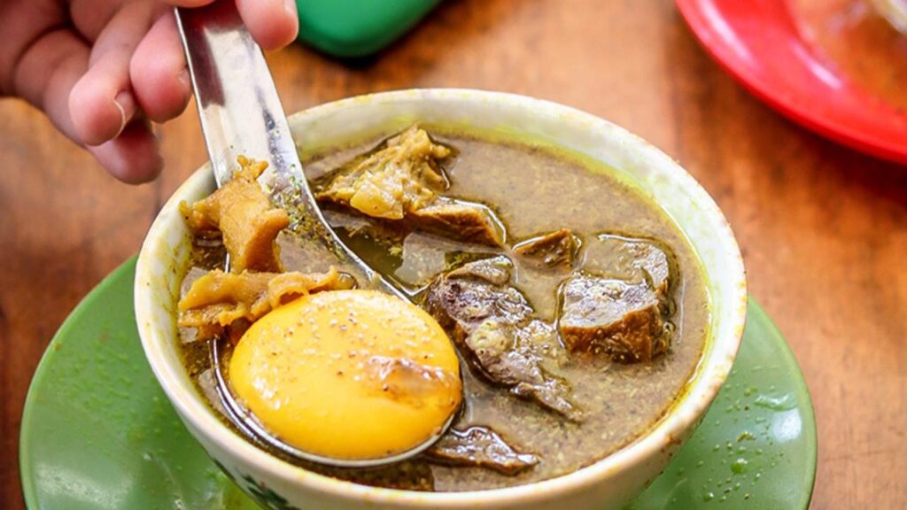 Kuliner Pallubasa, Versi Coto Makassar yang Lebih Kaya Rasa dan Cerita