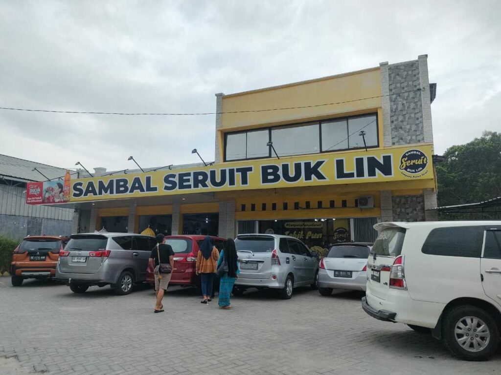 Sambal Seruit Buk Lin Bikin Ketagihan! Rahasia Nyeruit Asli Lampung yang Selalu Diburu