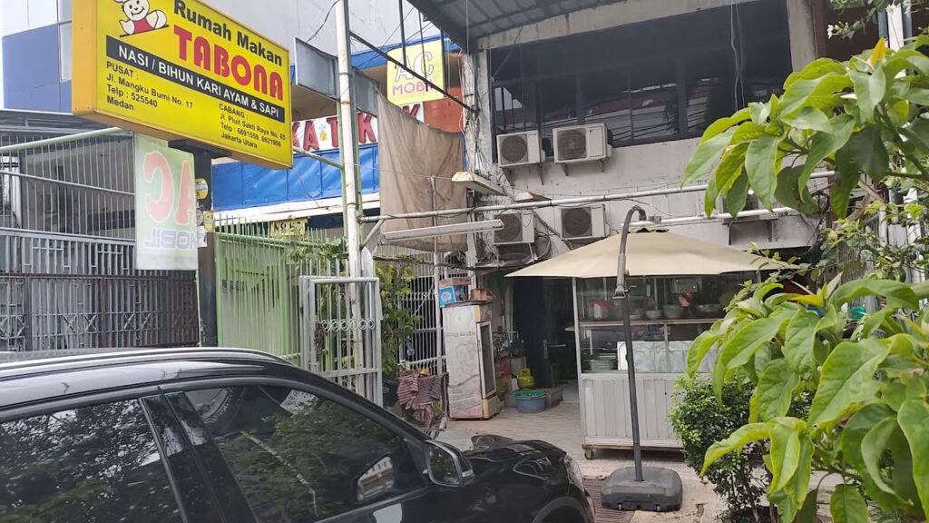 Kuliner Legendaris Medan! Rumah Makan Tabona Selalu Ramai Diburu Pecinta Kari Bihun