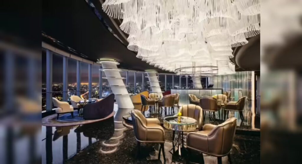 Langit di Atas Awan! Heavenly Jin Shanghai Dinobatkan Restoran Tertinggi di Dunia
