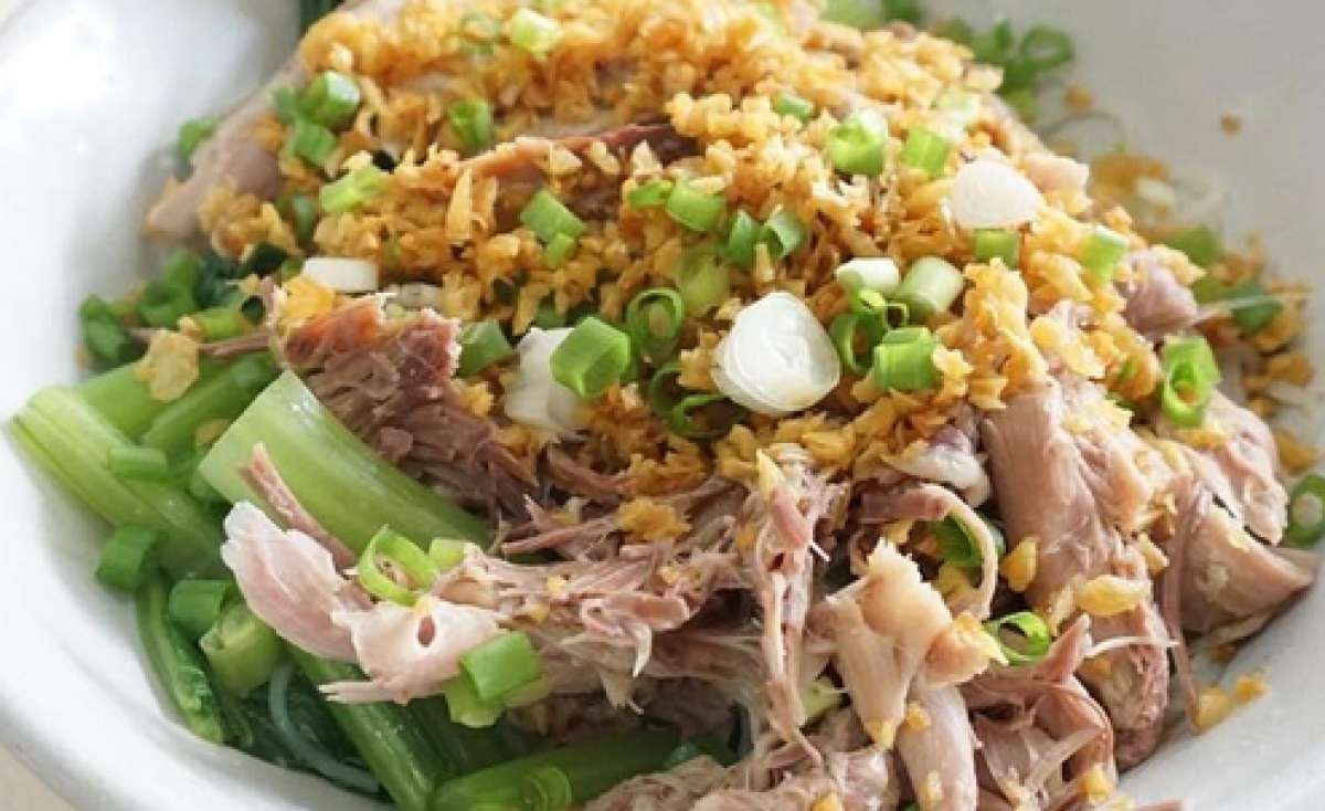 Legendaris dan Bikin Nagih! Bihun Bebek Asie Kumango Punya Rasa yang Tak Tergantikan
