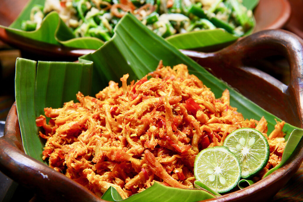 Gak Perlu Mahal! Nikmati Ayam Pelalah ala MasterChef di 4 Warung Bali