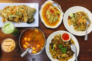 Kuliner Baru Hits! Asam Pedas Thailand Jadi Rebutan di Surabaya