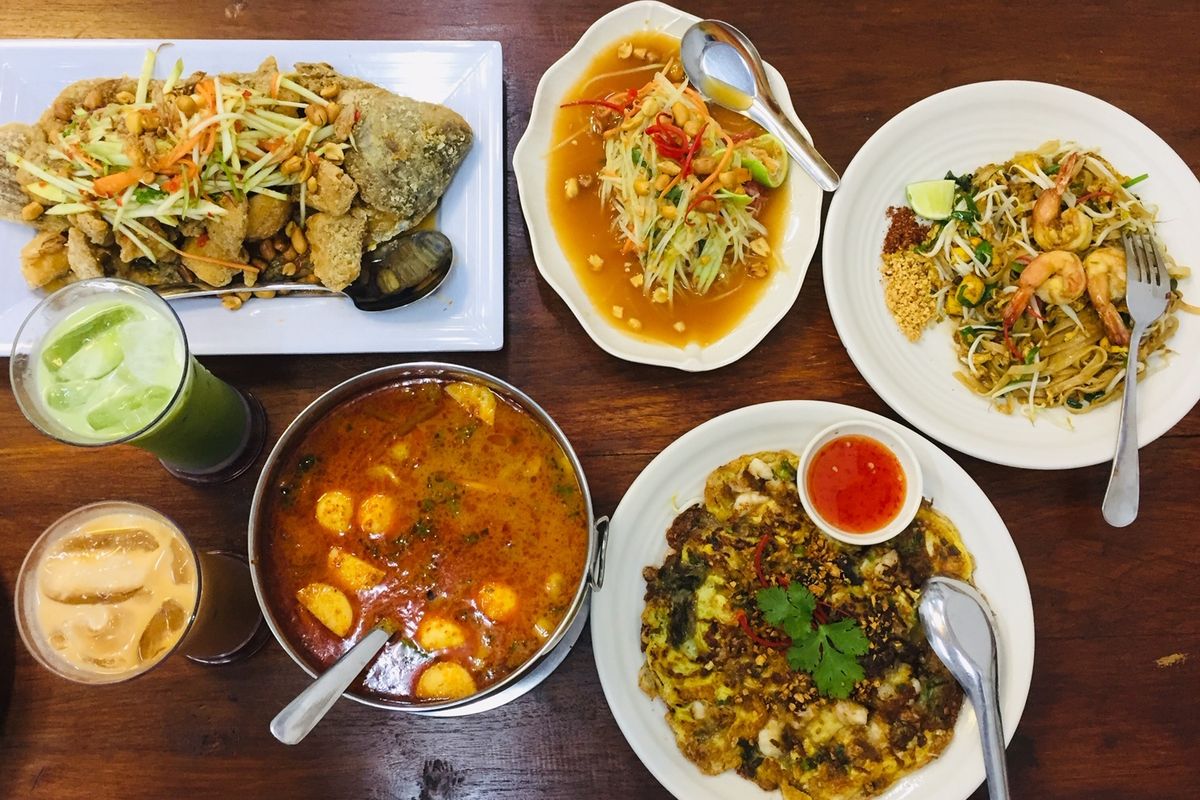 Kuliner Baru Hits! Asam Pedas Thailand Jadi Rebutan di Surabaya