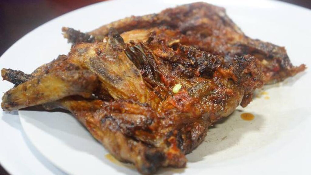 Viral di Mataram! Ayam Songkem Murah Ini Bikin Pecinta Kuliner Ketagihan