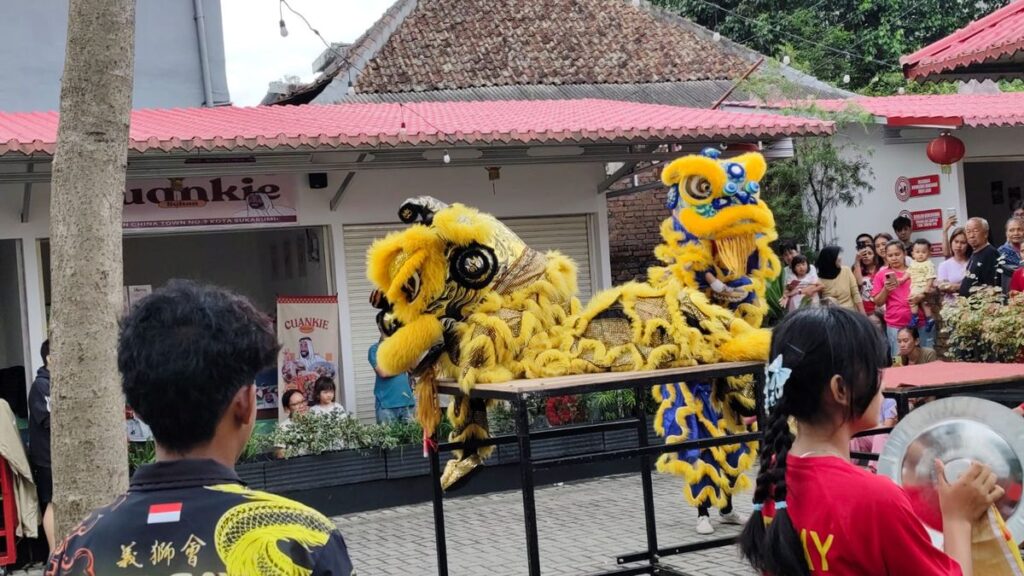 Bukan di Luar Negeri, China Town Odeon Sukabumi Jadi Tempat Ngabuburit Favorit