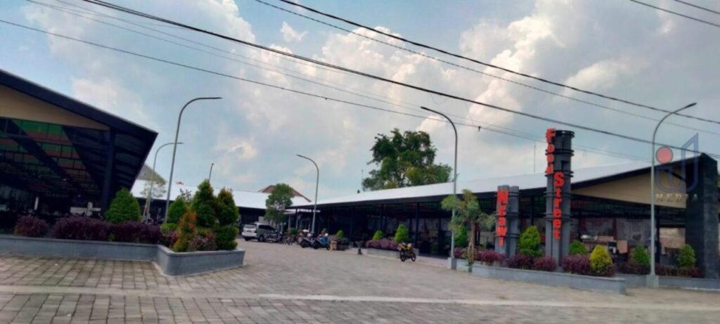 PKL Ngawi Street Food Menjerit! Jualan Sepi dan Kerugian Terus Membengkak